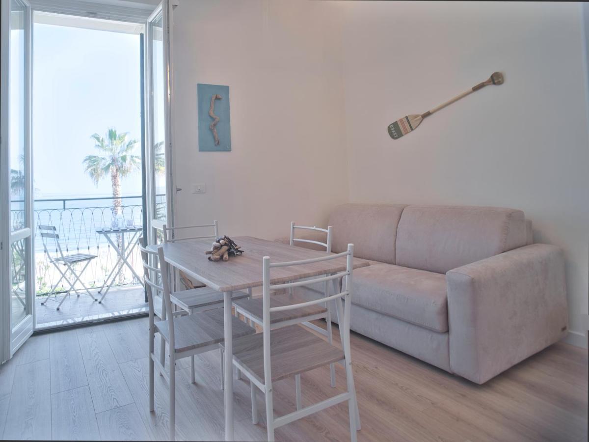 Medusa Apartment - Lungomare ฟีนาเลลีกูเร ภายนอก รูปภาพ